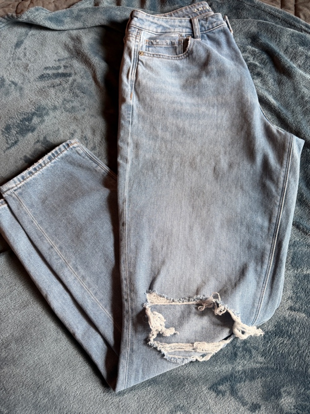 American Eagle 90’s Straight Leg Jeans